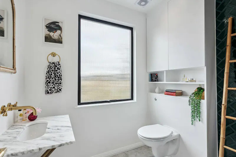 Bathroom at Stunning Lewisham House, B2050 (photo 24)