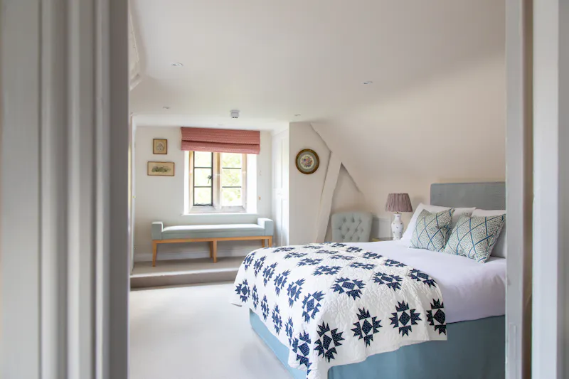 Bedroom at Stately Oxfordshire Manor, M365 (photo 26)