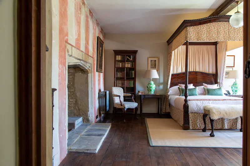 Bedroom at Stately Oxfordshire Manor, M365 (photo 17)