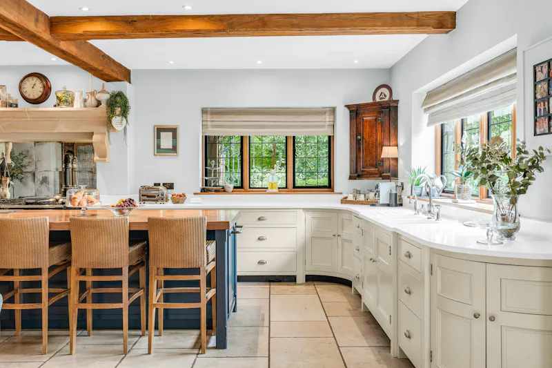 Oak Framed Hertfordshire Home, M273 (photo 8)