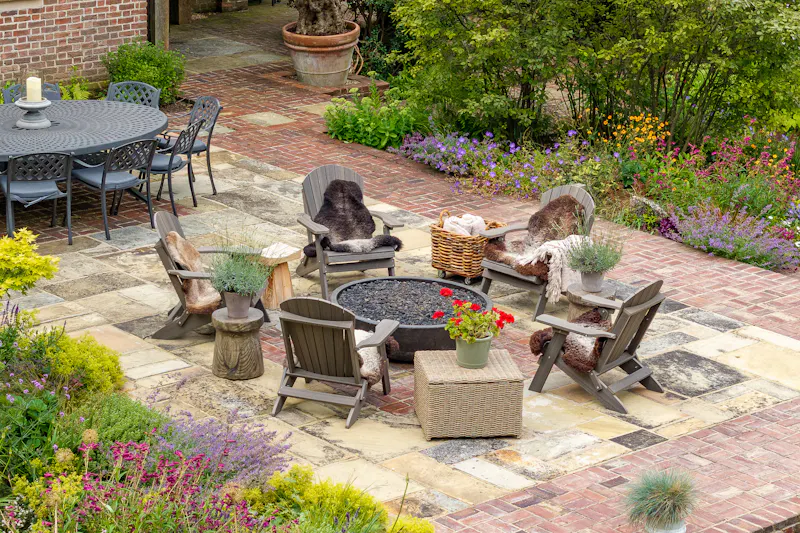 Terrace/Patio at Oak Framed Hertfordshire Home, M273 (photo 28)