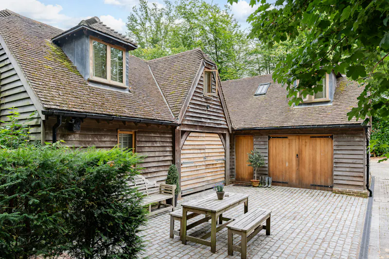 Oak Framed Hertfordshire Home, M273 (photo 32)