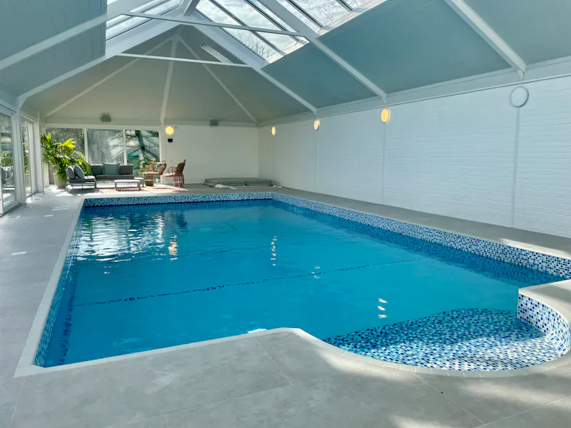 Swimming pool - indoor at Vesitile Hampshire Pool House, D2785 (photo 24)