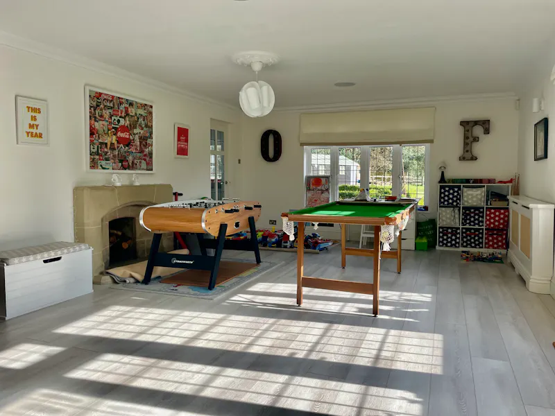 Games room at Vesitile Hampshire Pool House, D2785 (photo 10)