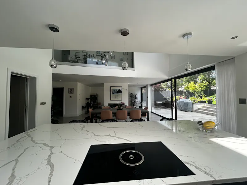 Modern St Albans Home, D2786 (photo 3)