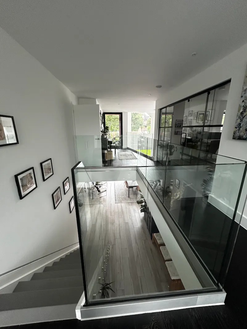 Landing at Modern St Albans Home, D2786 (photo 13)