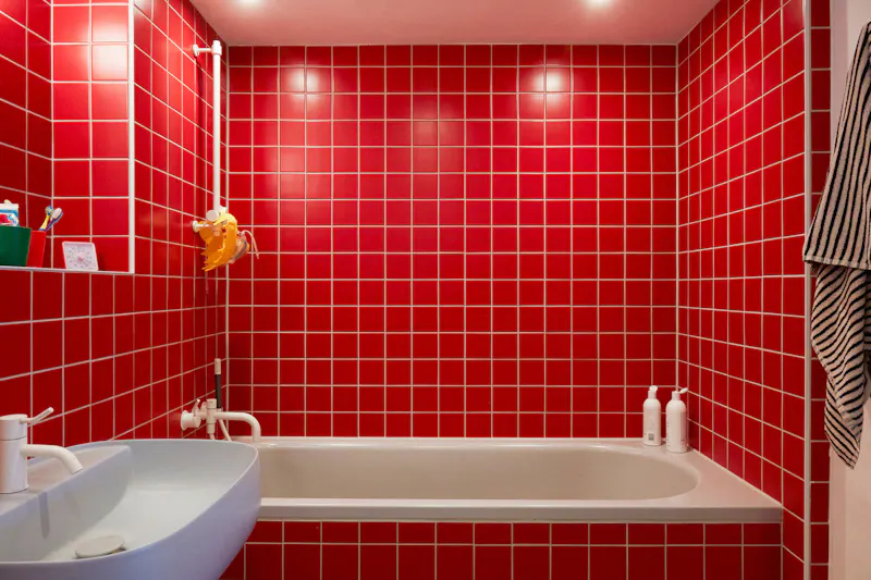 Tiled at Art-Deco inspired Flat Clapton, F1251 (photo 13)