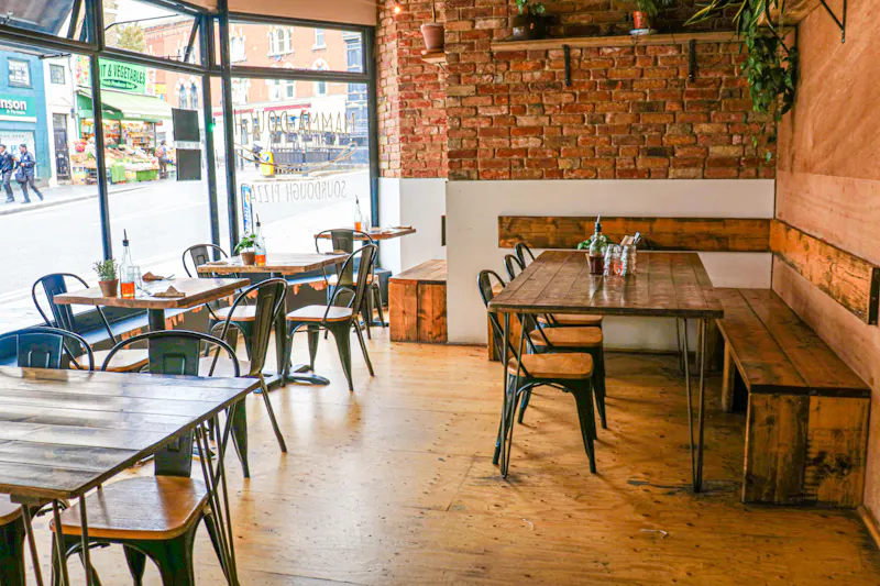 Thornton Heath Pizzeria, R874 (photo 11)