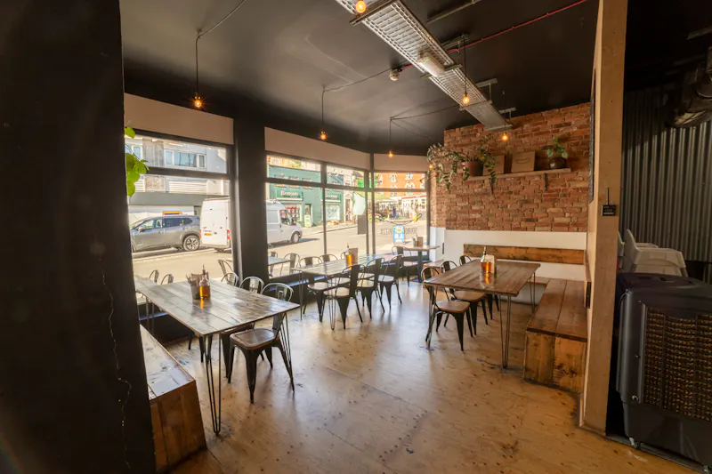 Thornton Heath Pizzeria, R874 (photo 12)
