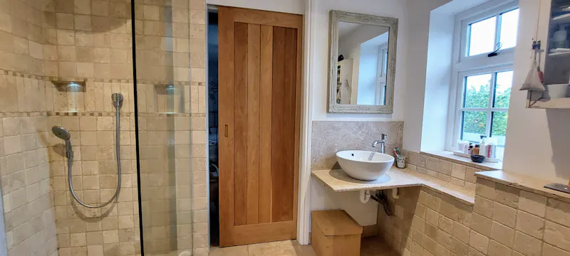 Bathroom at Homely Farmhouse Hampshire, L760 (photo 35)