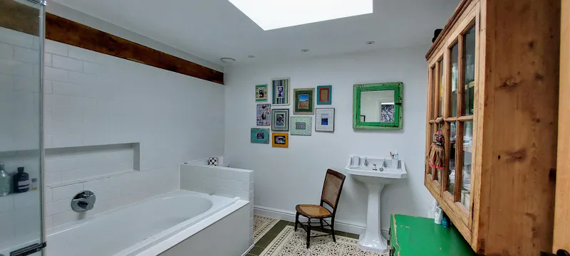 Bathroom at Homely Farmhouse Hampshire, L760 (photo 27)