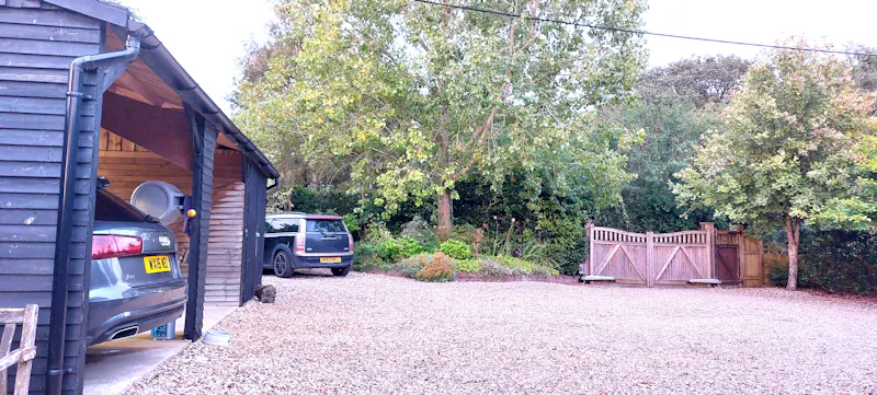 Gate at Homely Farmhouse Hampshire, L760 (photo 59)