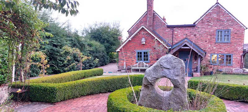 Homely Farmhouse Hampshire, L760 (photo 57)