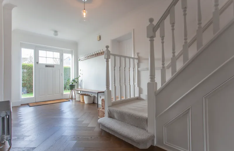 Staircase at Smart Surrey Home, D2791 (photo 3)