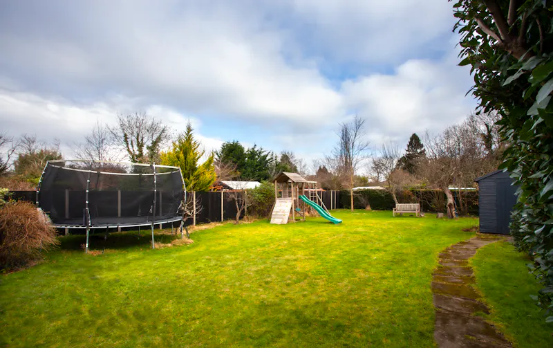 Garden at Smart Surrey Home, D2791 (photo 19)