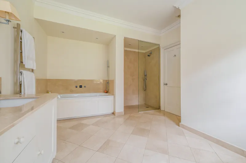 Classy Edwardian Home Wiston, E536 (photo 19)
