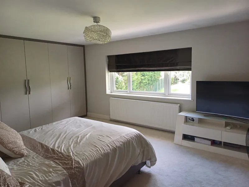Bedroom at Suburban Home Buckinghamshire, B2054 (photo 12)