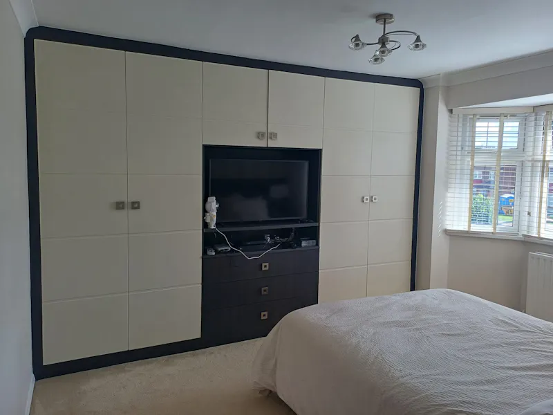 Suburban Home Buckinghamshire, B2054 (photo 10)