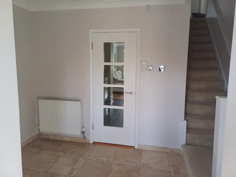 Floor - tiled at Suburban Home Buckinghamshire, B2054 (photo 2)