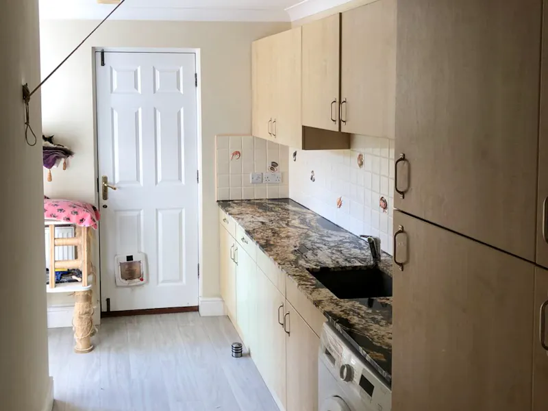 Utility room at Farnham Royal Modern Mansion, D2411 (photo 9)