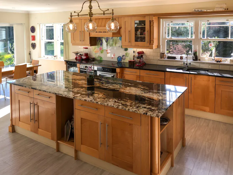 Farnham Royal Modern Mansion, D2411 (photo 3)