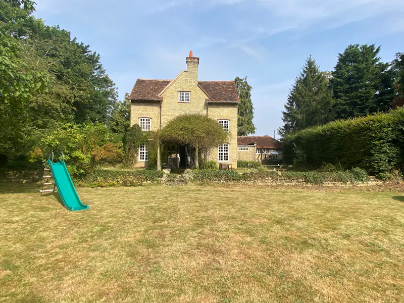 Garden at Bohemian Letchworth house, M369 (photo 23)