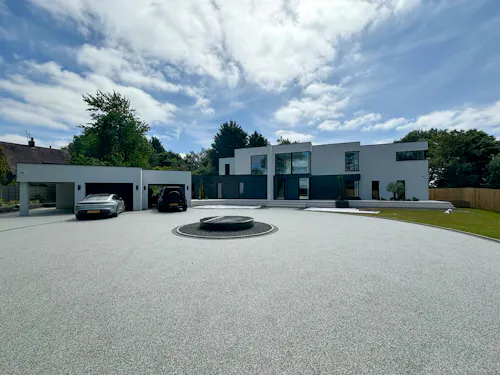 Minimalist Mansion Cheshire, K508