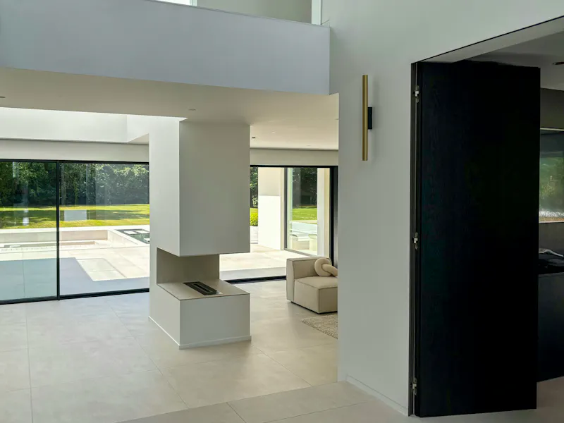 Minimalist Mansion Cheshire, K508 (photo 2)