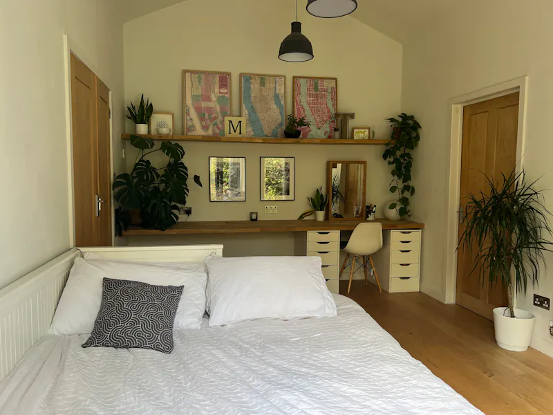 Study at Hartfield barn conversion, L708 (photo 7)