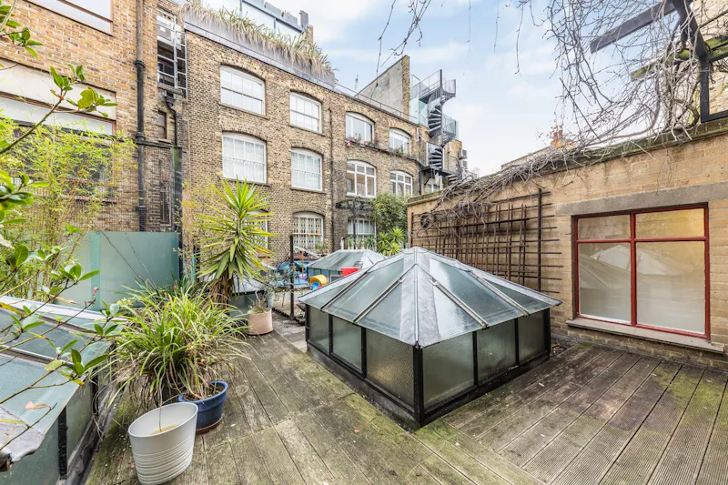 Terrace/Patio at Studio Space Southwark, N554 (photo 24)