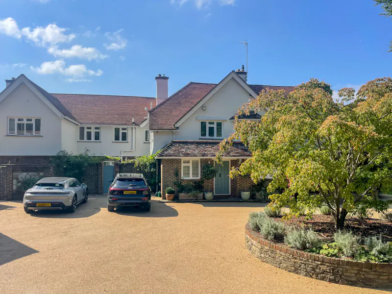 Driveway at Vesitile Hampshire Pool House, D2785 (photo 41)