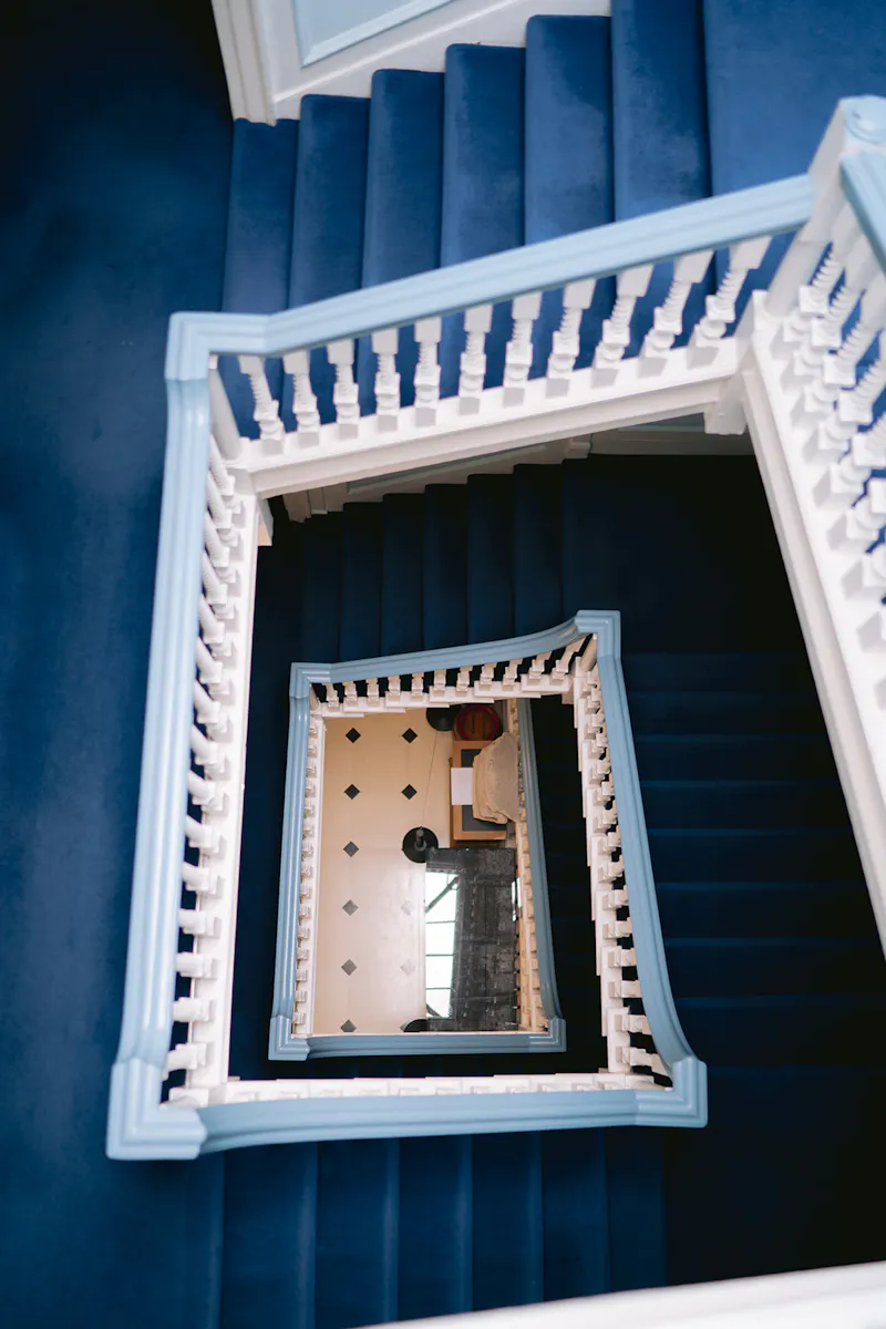 Staircase at Elegant Spitalfields Hall , A1639 (photo 4)