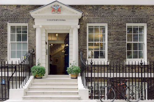 Elegant Spitalfields Hall , A1639