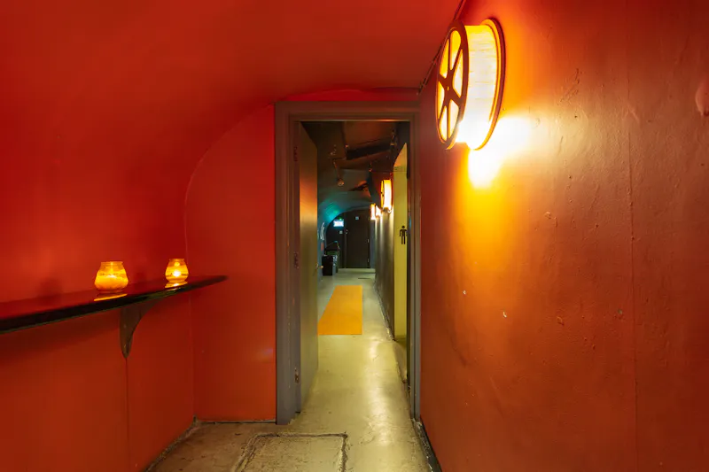 Corridor at Art Deco-Style Cinema Hackney, P613 (photo 18)