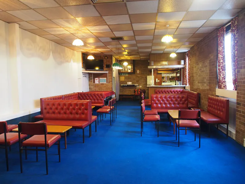 Sitting room at Retro Members Club Walthamstow, R877 (photo 9)
