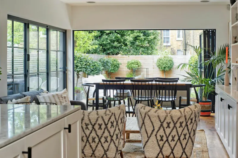 Elegant & cool Harlesden home, E538 (photo 9)