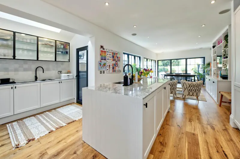 Kitchen at Elegant & cool Harlesden home, E538 (photo 6)