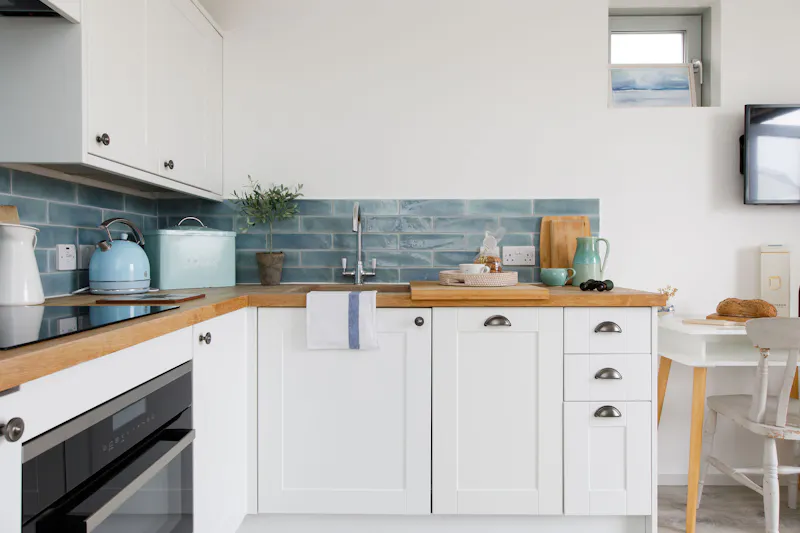Modern Chichester Beach House, D2794 (photo 38)