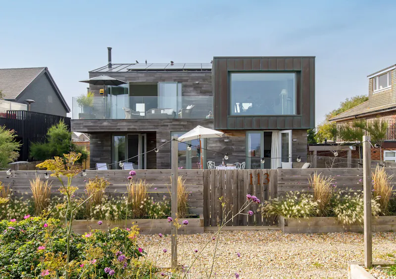 Modern Chichester Beach House, D2794 (photo 47)