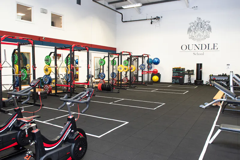 Gym at Public School Peterborough, J229 (photo 50)