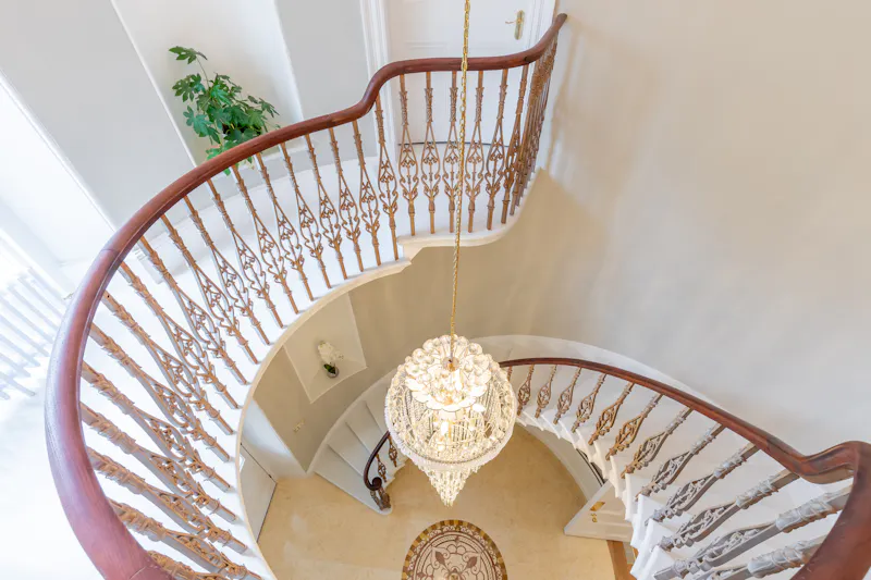 Entrance hall at West Sussex Country Mansion, B2059 (photo 2)