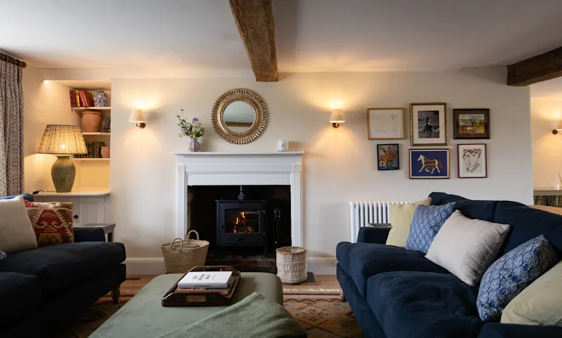 Beams at Country Cottage West Sussex, C127 (photo 4)