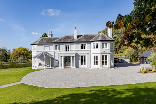 West Sussex Country Mansion, B2059