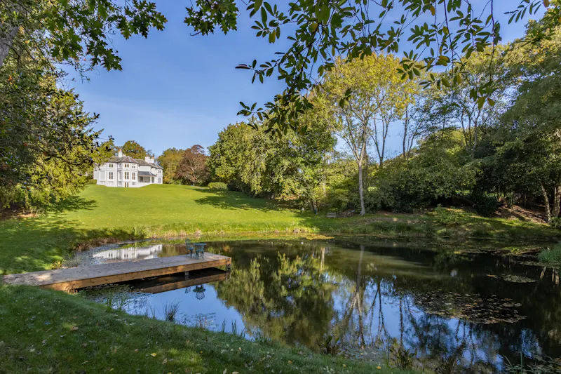 Lake at West Sussex Country Mansion, B2059 (photo 31)