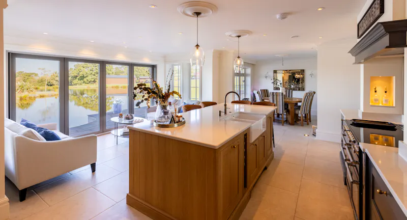 Open plan at Luxe Lancashire Lodge, D2798 (photo 9)
