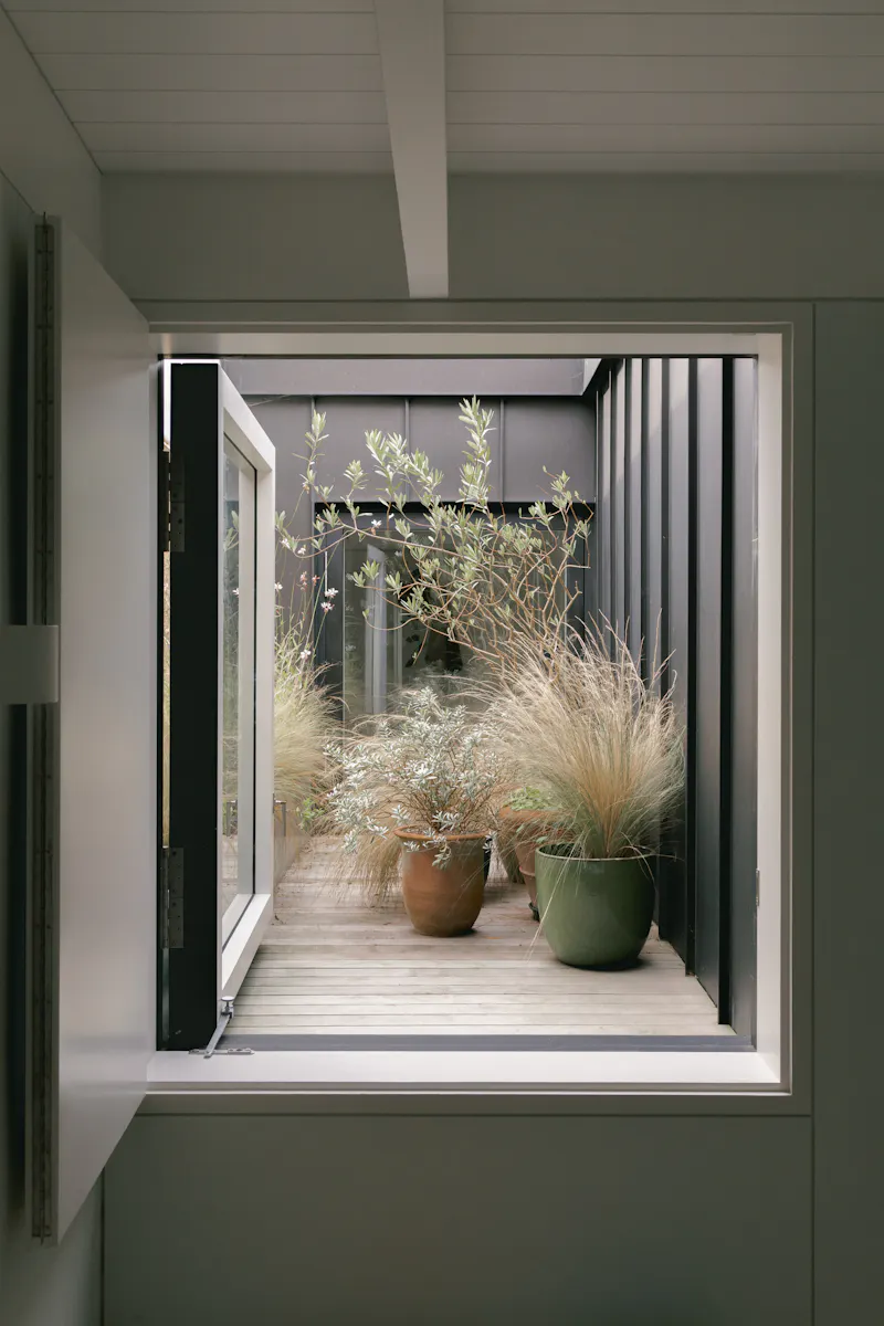 Cool minimal East Dulwich mews , K505 (photo 49)