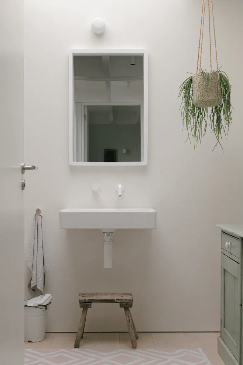 Bathroom at Cool minimal East Dulwich mews , K505 (photo 37)