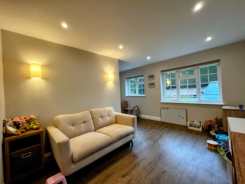 Crittall windows at Modern Buckinghamshire Home, D2805 (photo 6)