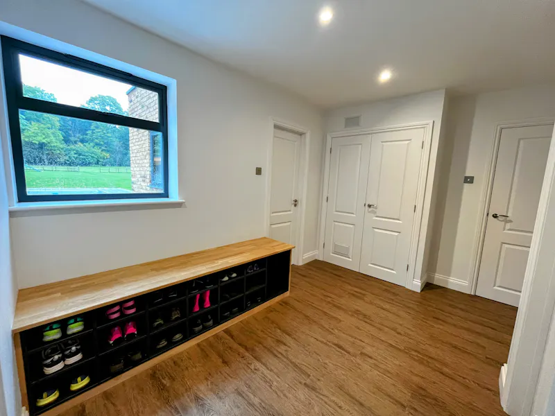 Wetroom at Modern Buckinghamshire Home, D2805 (photo 10)