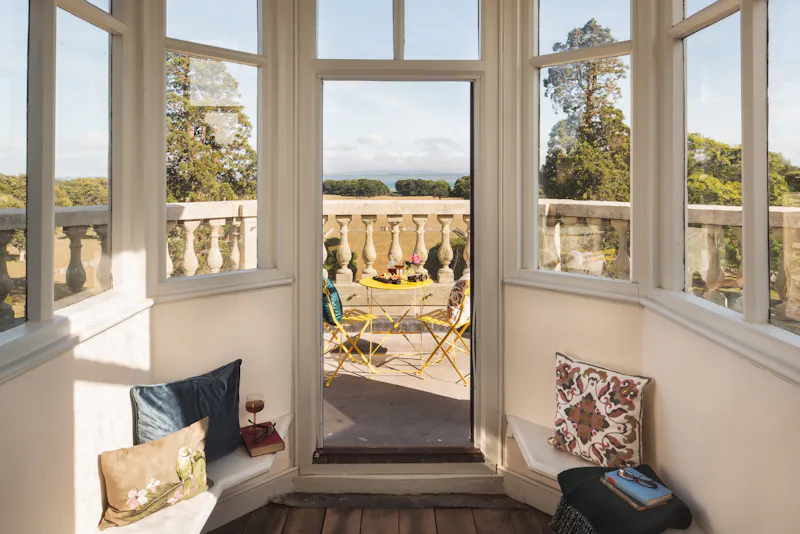 Conservatory at Historic Lymington stately, E406 (photo 29)